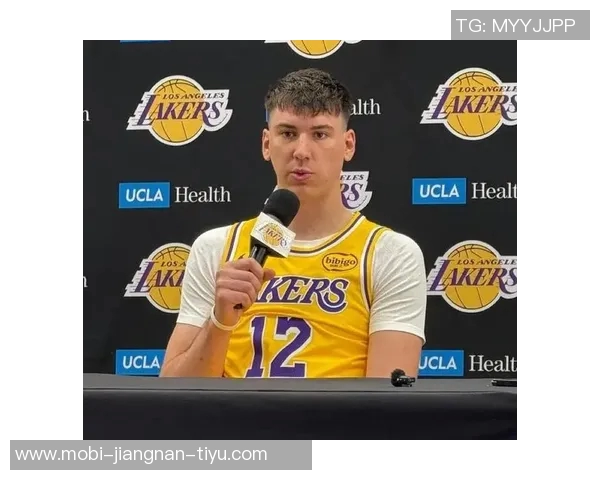 11月29日NBA最佳球员评选结果揭晓里夫斯荣获殊荣