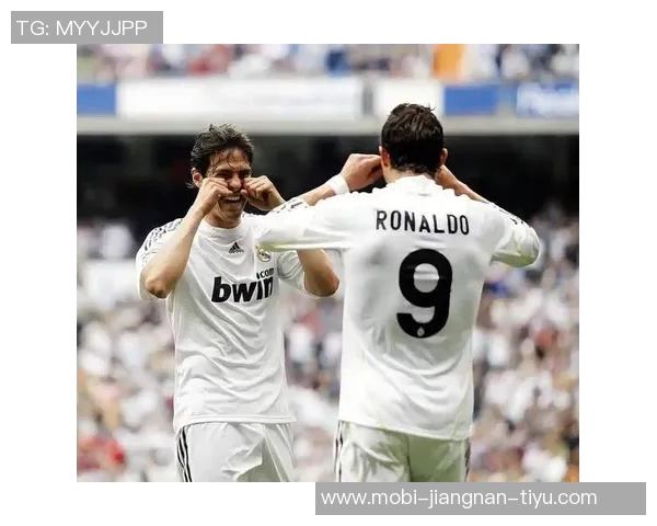 热格罗瓦回忆12岁时在AC米兰训练营与卡卡帕托等球星的难忘时光 热格罗瓦回忆12岁时在AC米兰训练营与卡卡帕托等球星的难忘时光