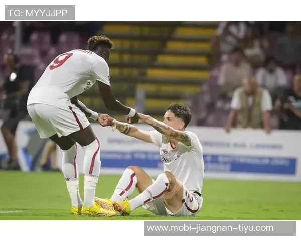 尼基巴特之子鲁本首次首发为索尔福德城打入两球展现出色表现