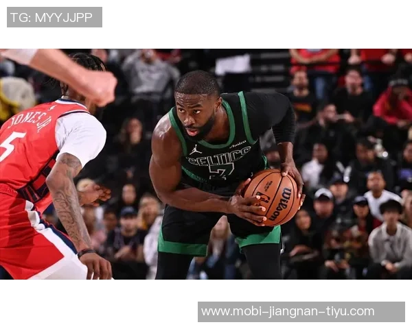 杰伦布朗三节狂砍41分6篮板2助攻正负值高达36展现统治力